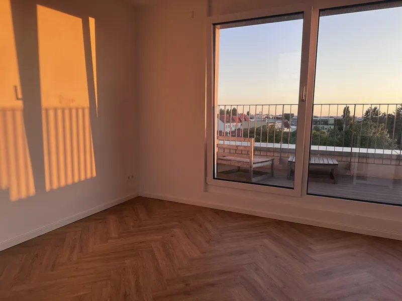 Sonnige Wohnung mit großer Terrasse in Berlin Adlershof — photo 1